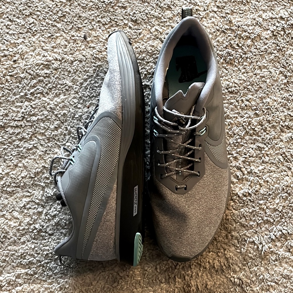 Nike Zoom Water Repellent Woman’s Sneakers US 10